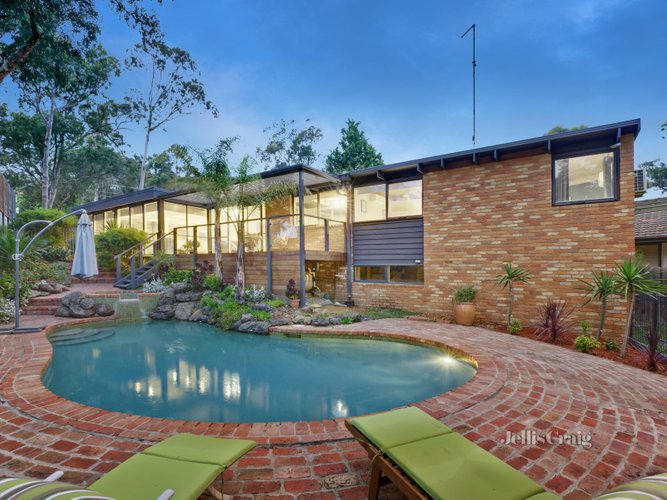 27 Progress Road Eltham North 3095