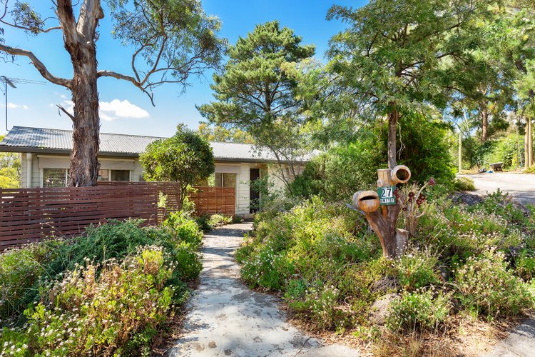 27 Shanklin Street Hurstbridge 3099