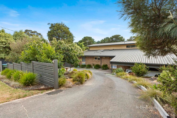 27 Somers Avenue Mount Martha 3934