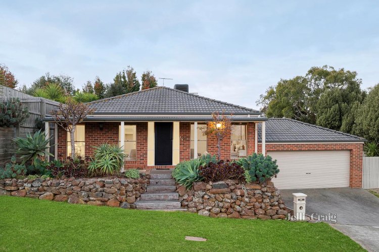 27 Stanfield Drive Wandana Heights 3216