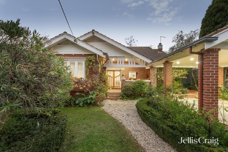 27 Swinburne Avenue Hawthorn 3122