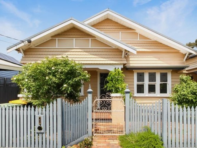 27 Weller Street Geelong West 3218