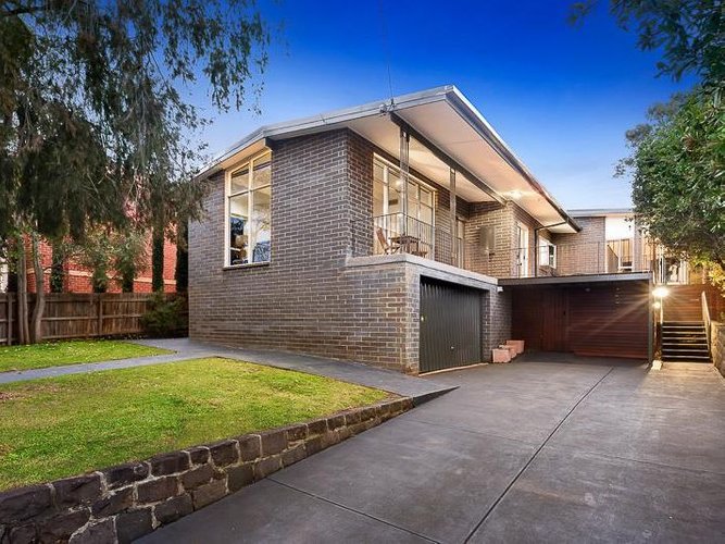 27 Woolart Street Strathmore 3041