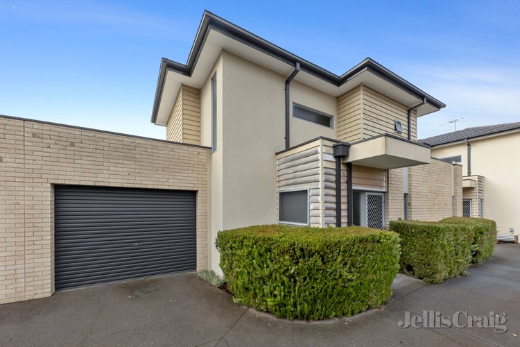 2/71 Lloyd Street Heidelberg Heights 3081