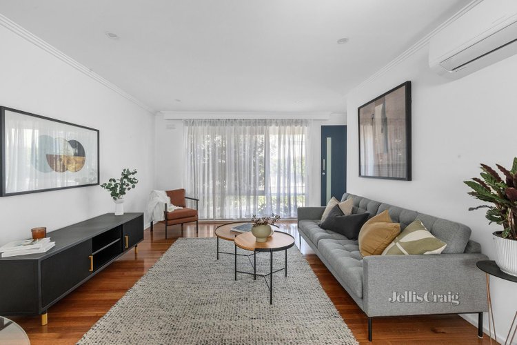 2 72 Holyrood Street Hampton 3188