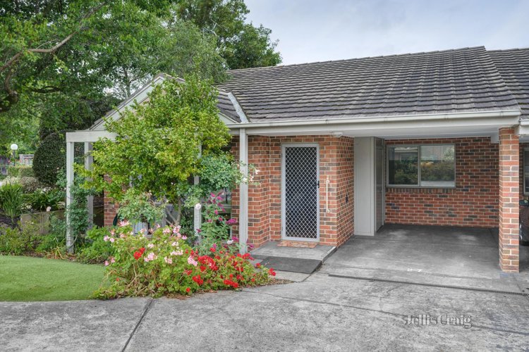 27 28-30 Mitcham Road Donvale 3111