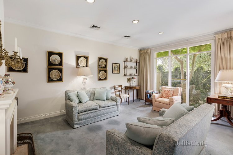 2/73 Beaver Street Malvern East 3145
