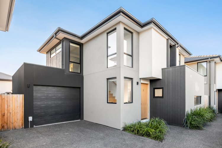 2/74 Britannia Street Geelong West 3218