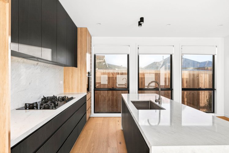 2/74 Britannia Street Geelong West 3218