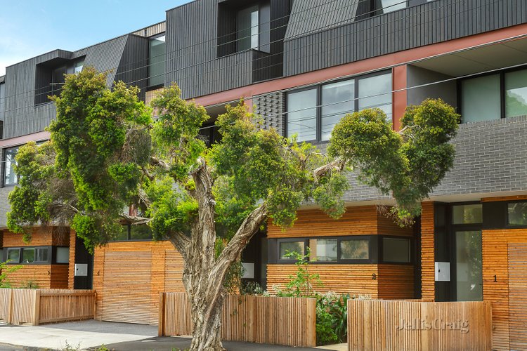 2/74 Tinning Street Brunswick 3056