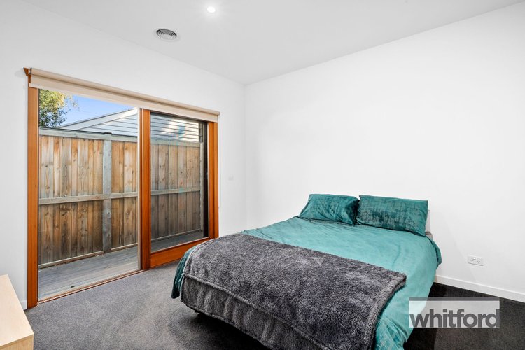 2/74 West Fyans Street, Newtown