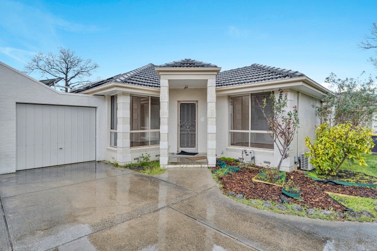 2/76 Cypress Avenue Glen Waverley 3150
