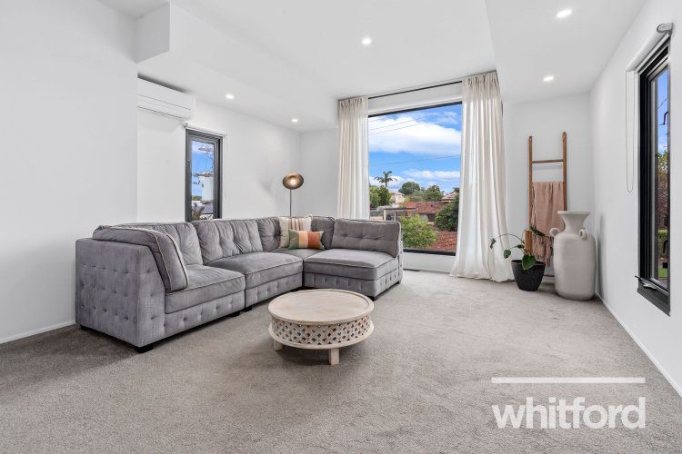 279 Autumn Street, Manifold&nbsp;Heights