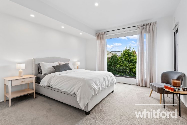 279 Autumn Street, Manifold&nbsp;Heights