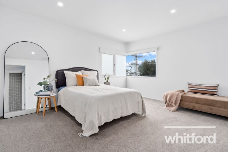 279 Autumn Street, Manifold&nbsp;Heights
