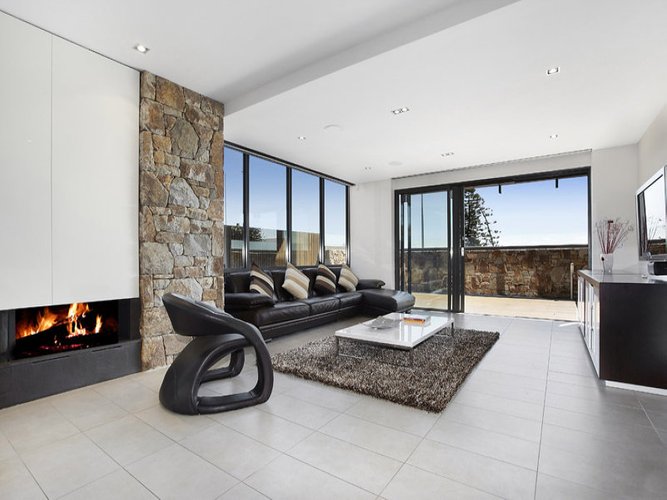 2 79 Marine Parade Elwood 3184