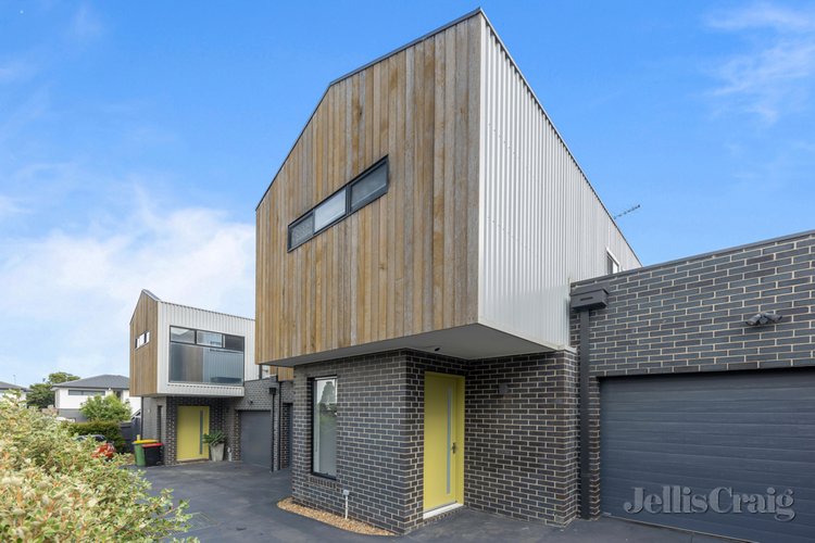 2/79 Mcewan Road Heidelberg Heights 3081