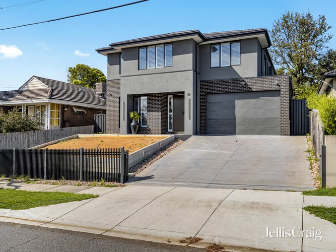 28 Bellevue Avenue  Burwood East 3151