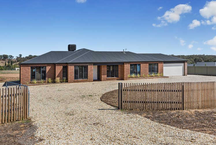 28 Blanket Gully Road Campbells Creek 3451