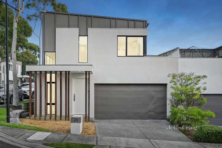 28 Burn Nar Look Drive Burwood 3125