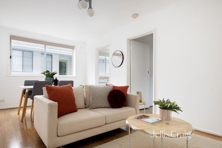 2/8 Dalgety Street Brunswick West 3055