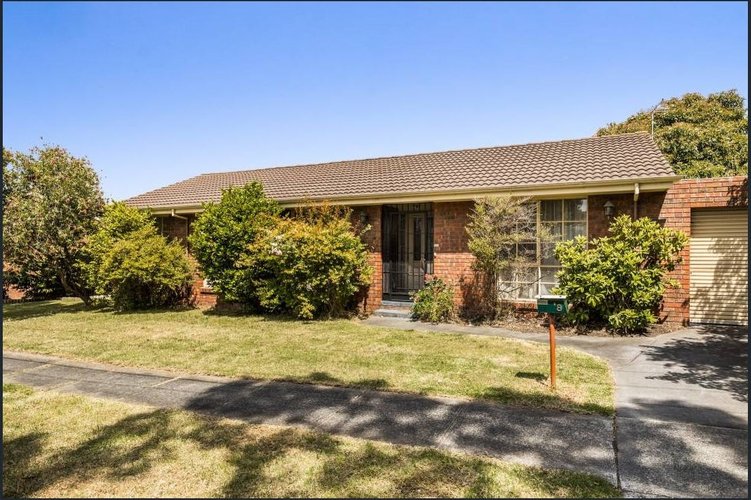 2/8 Dewrang Crescent Blackburn 3130