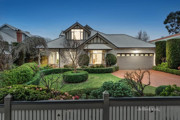 28 Empress Road Surrey Hills 3127