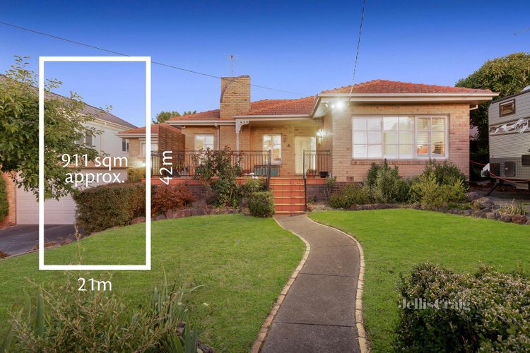 28 Farquharson Street Mount Waverley 3149