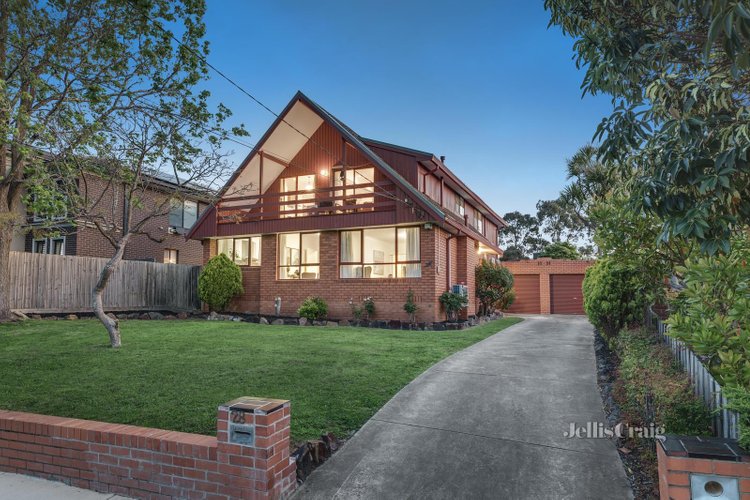 28 Golden Grove Glen Waverley 3150