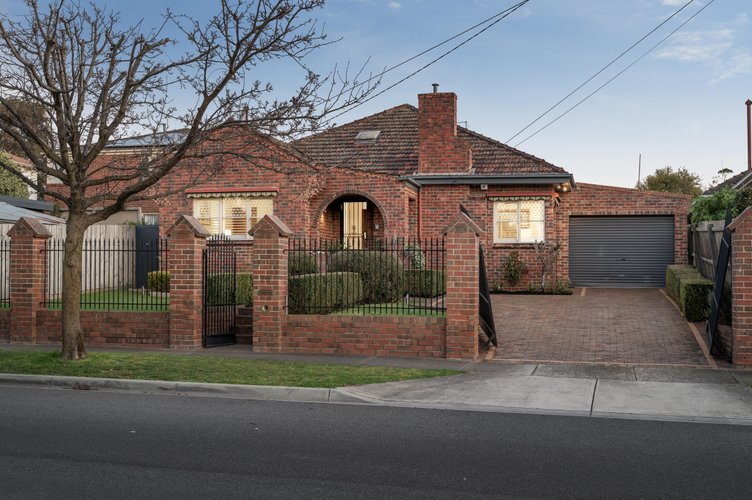 28 Iris Street Burwood 3125