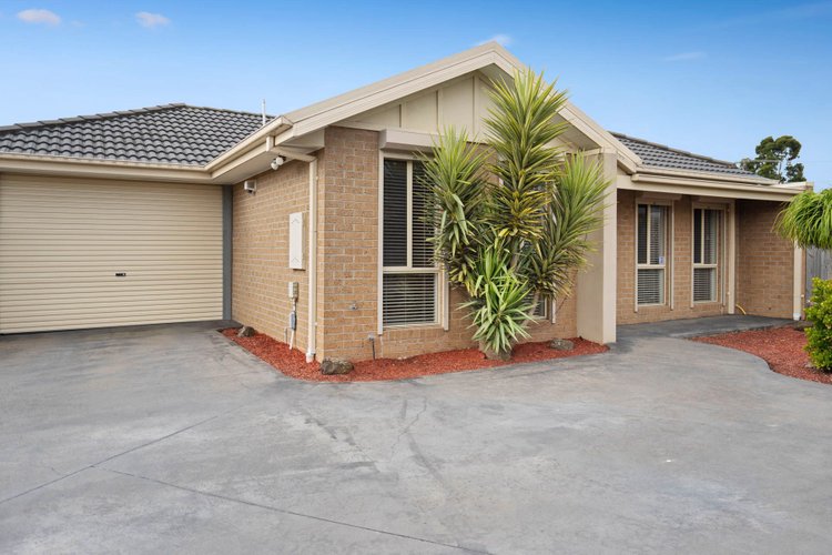 2/8 Irons Court Epping 3076