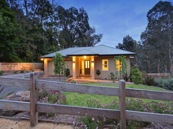 28 Landau Drive Warranwood 3134