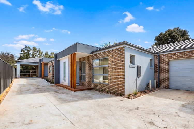 2/8 Larcombe Street Highton 3216