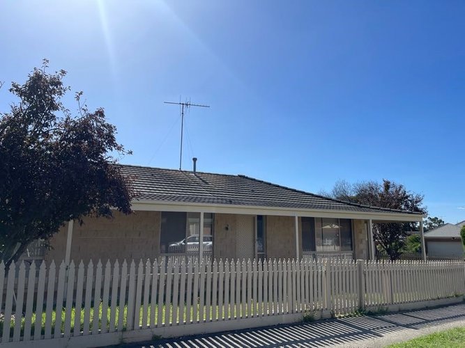 28 Meadowvale Drive  Grovedale 3216