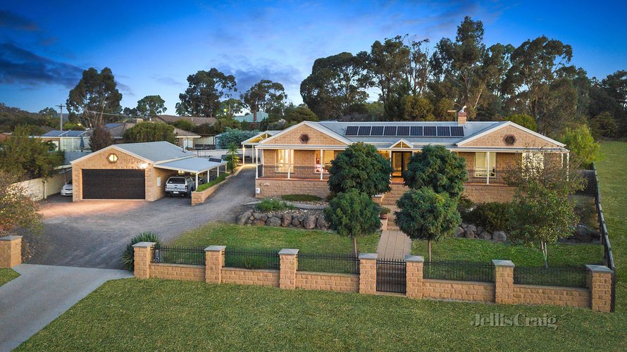 28 Montgomery Street Castlemaine 3450