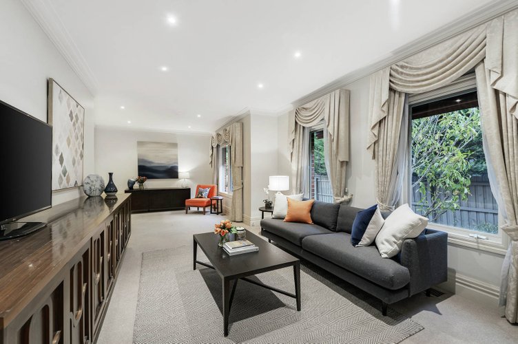 2/8 Mowbray Street Hawthorn East 3123