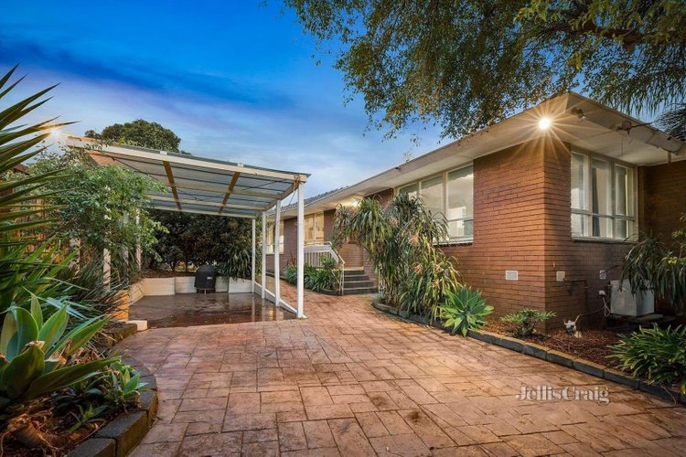 28 Myddleton Drive Viewbank 3084