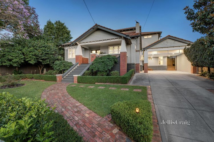 28 OLoughlan Street Ormond 3204