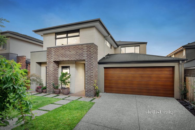 28 Orchard Grove Blackburn South 3130
