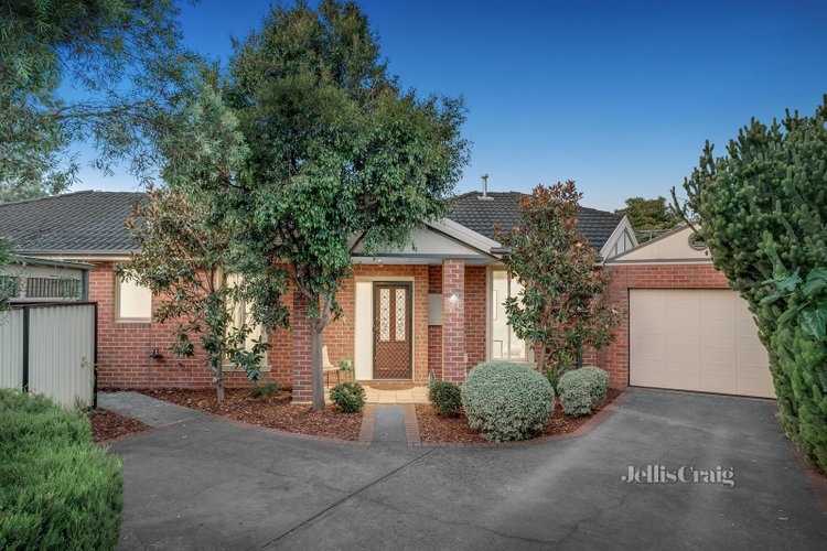 2 8 Prunus Court Bellfield 3081