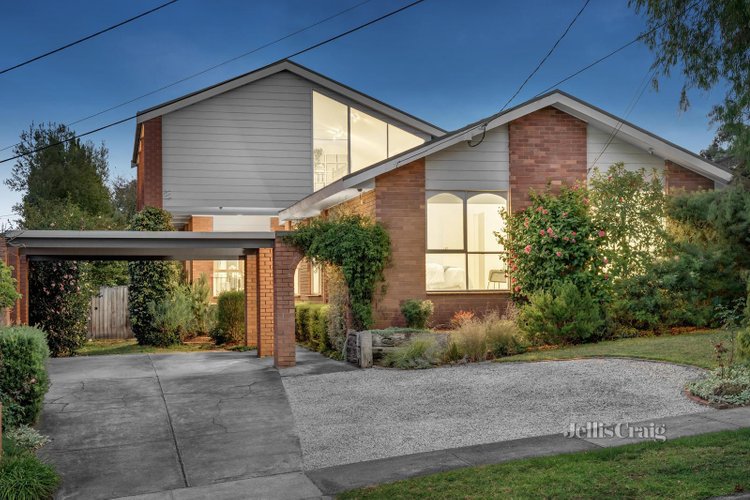 28 Roseland Grove Doncaster 3108