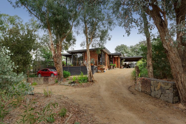 28 The Boulevard  North Warrandyte 3113
