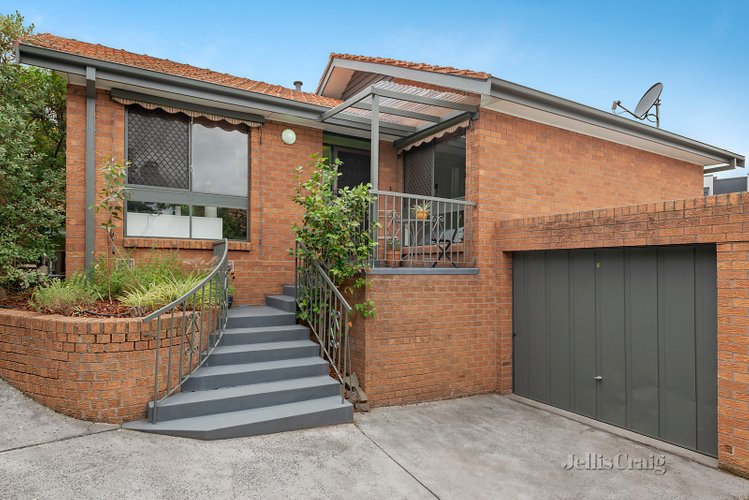 2/8 View Street Pascoe Vale 3044