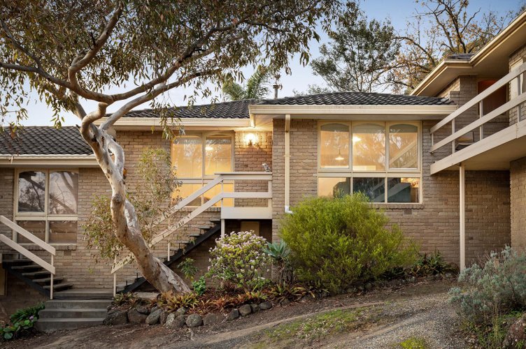 2/80 Hume Street Greensborough 3088