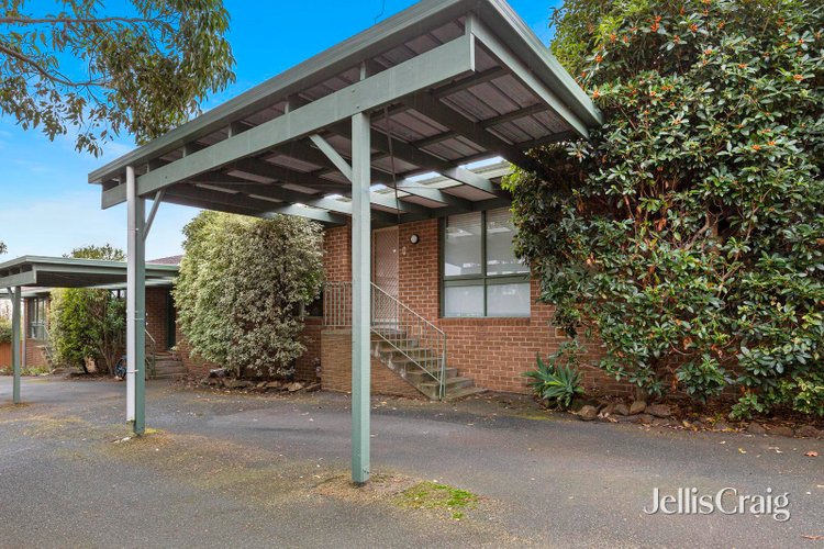 2 813 Nepean Highway Mornington 3931