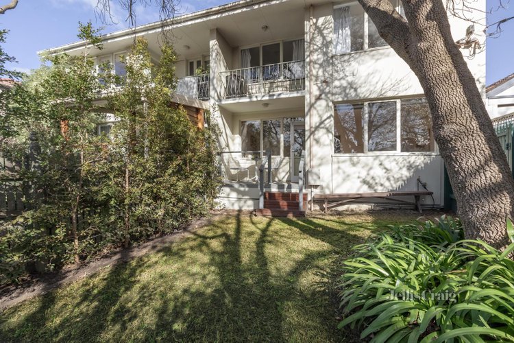 2 82 Paxton Street Malvern East 3145