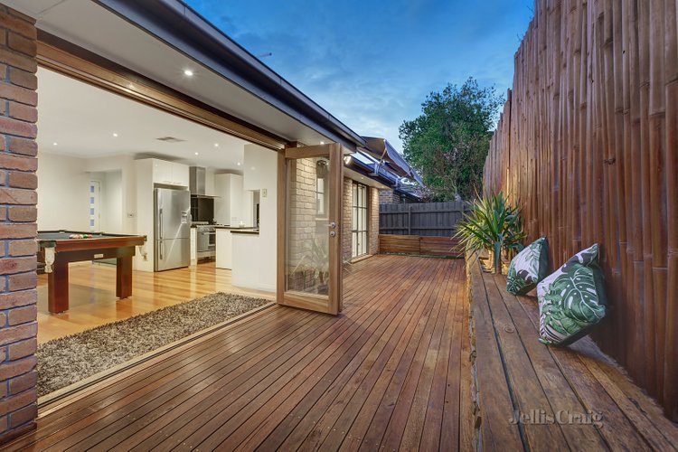 2/83 Larch Crescent Mount Waverley 3149