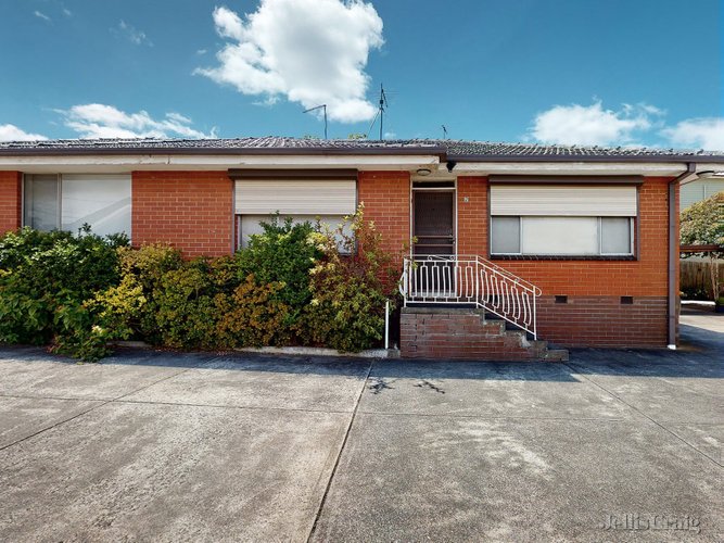 2/83 Maribyrnong Road  Ascot Vale 3032