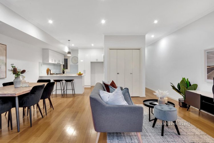 2 84 Essex Street Pascoe Vale 3044