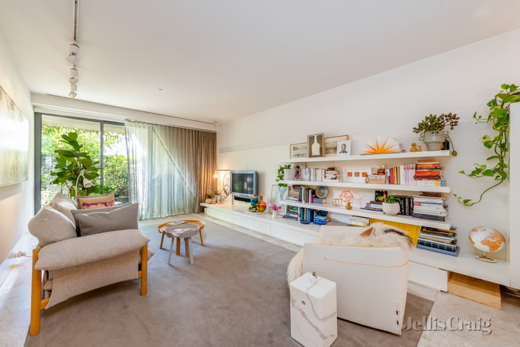 2/85 Rathdowne Street Carlton 3053